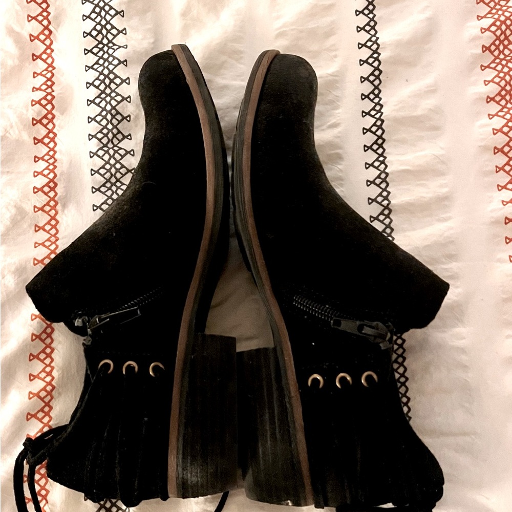 Kork brand shootie, size 6, never worn